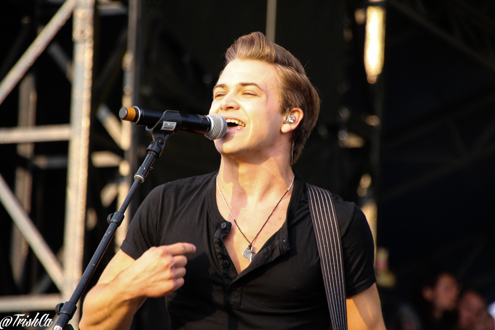 Hunter Hayes Main Stage Boots and Hearts 2014