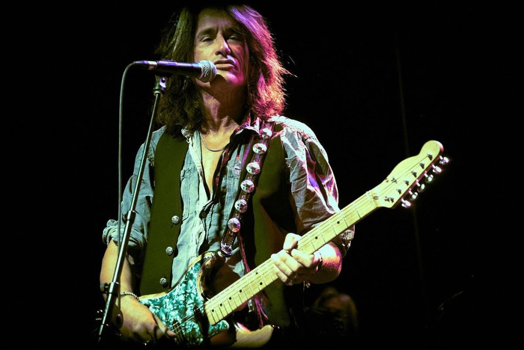 Joe Perry Rock & Roll Fantasy Camp All Star Jam at The Phoenix in Toronto Glen Reichwein