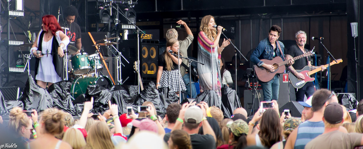The Stellas & Lennon and Maisy Boots and Hearts 2015