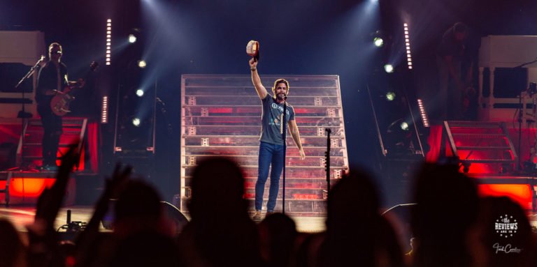 Thomas Rhett at the Toronto Budweiser Stage shot by Trish Cassling