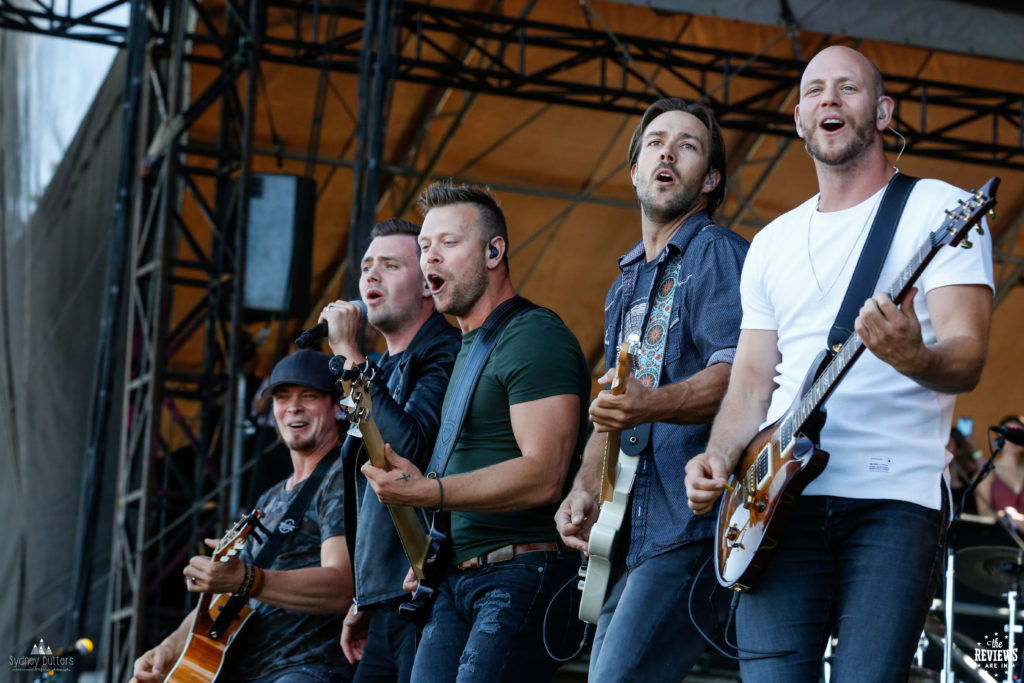 HunterBrothers-Calgary Country Thunder 2019-SBPhotography-TheReviewsAreIn