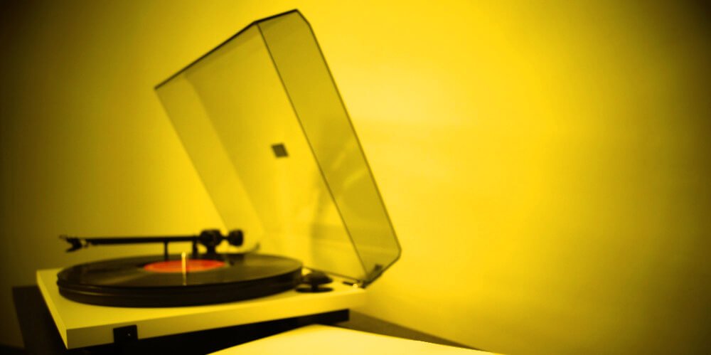 Record Player with cropped album cover feature